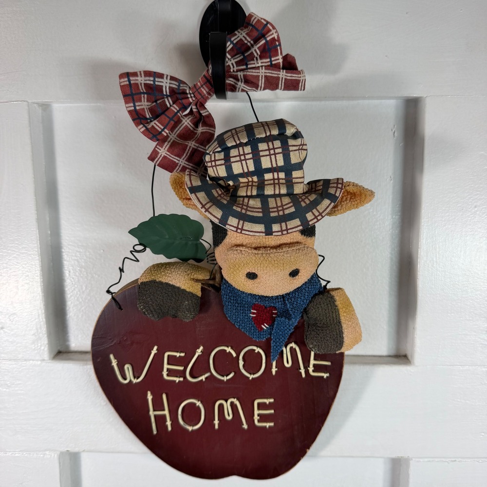 Rustic Welcome Home Sign Plush Cow Plaid Hat Wooden Apple Wall Hanging Decor